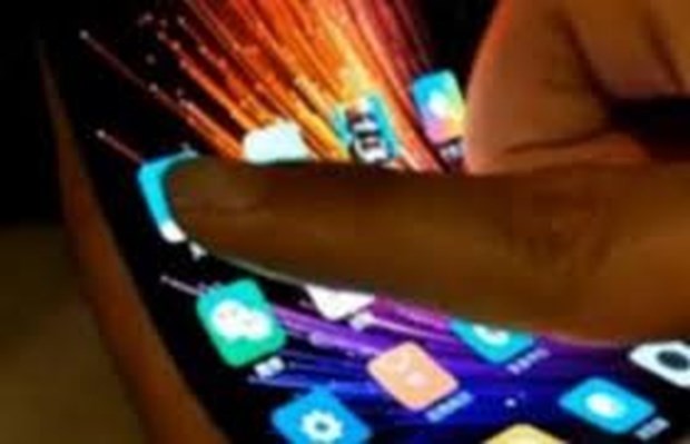 Bükülebilir akıllı telefon göründü - Resim: 2