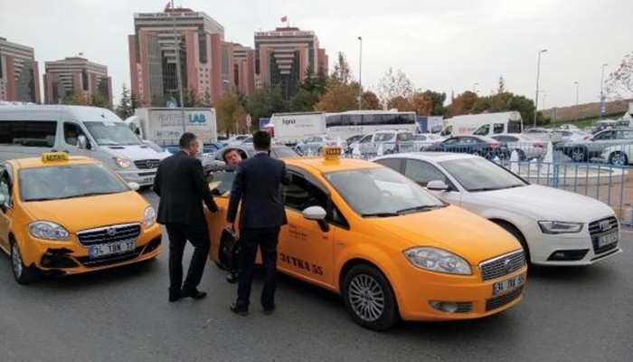 Bakan Zeybekci trafiği taksiyle atlattı - Resim: 4