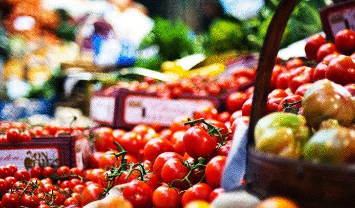 Enflasyon, kasımda beklentiyi aştı