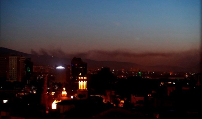Suriye'ye yapılan füze saldırısından ilk fotoğraflar - Resim: 4