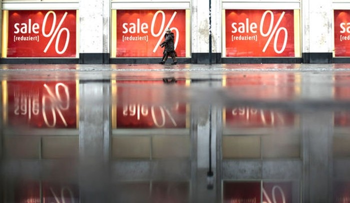Euro Bölgesi'nde enflasyon hedeften uzaklaştı