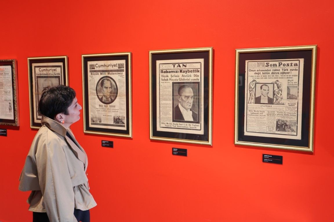 "Karanlıkta Akan Bir Yıldız: Mustafa Kemal Atatürk" sergisi İstanbul'da kapılarını açtı - Resim: 1