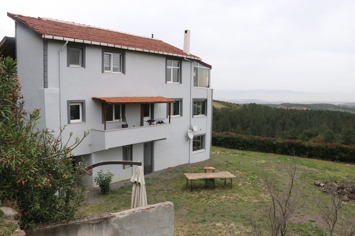 Milyonlarca insanın dikkatini çeken 'yalnız ev' satışa çıkarıldı - Resim: 4