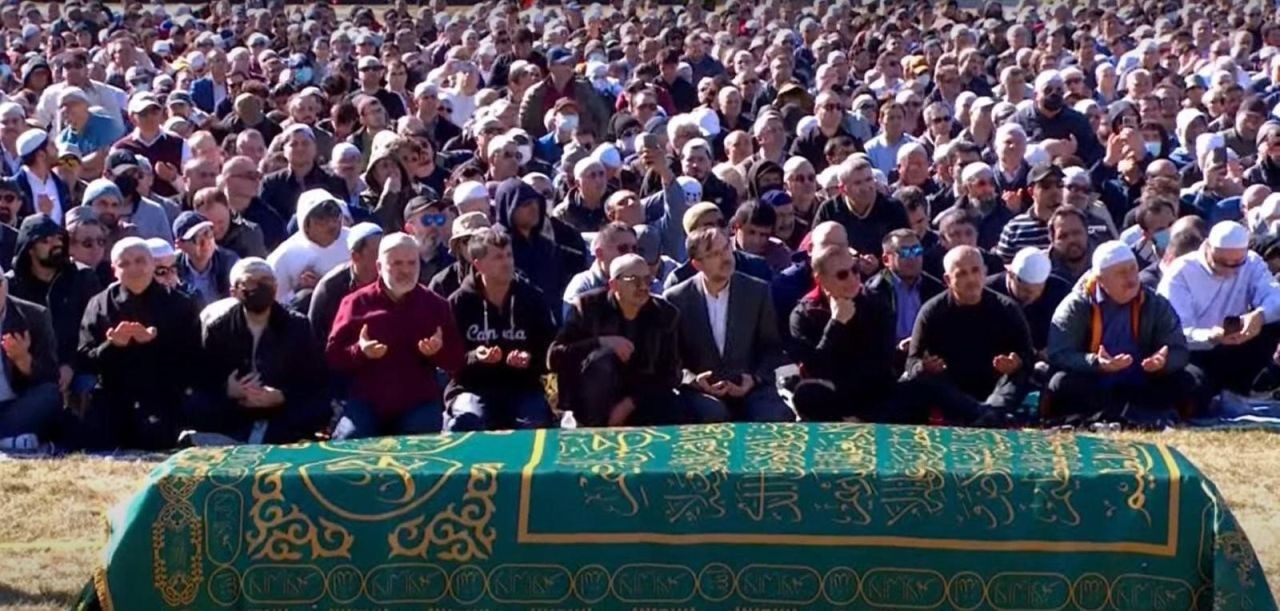 FETÖ elebaşı Fetullah Gülen'in cenazesinde dikkat çeken görüntü - Resim: 3