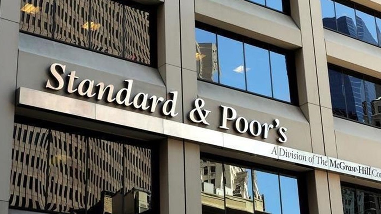 S&P: ABD ekonomisi emsallerinden daha iyi performans göstermeye devam ediyor 
