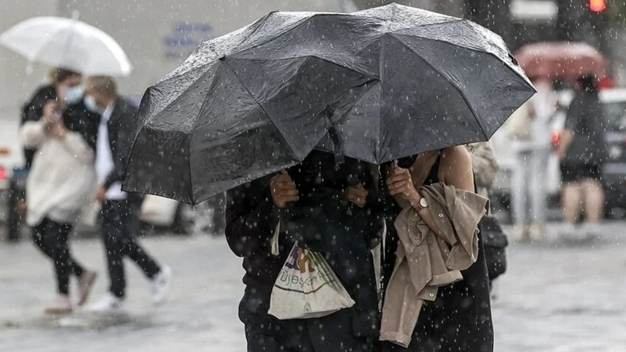Meteoroloji'den 'saatli' uyarı: Birçok il için sağanak yağış alarmı