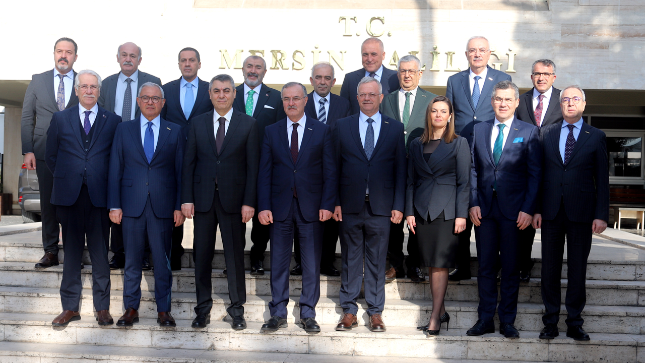 OSBÜK Yönetimi Mersin’de buluştu