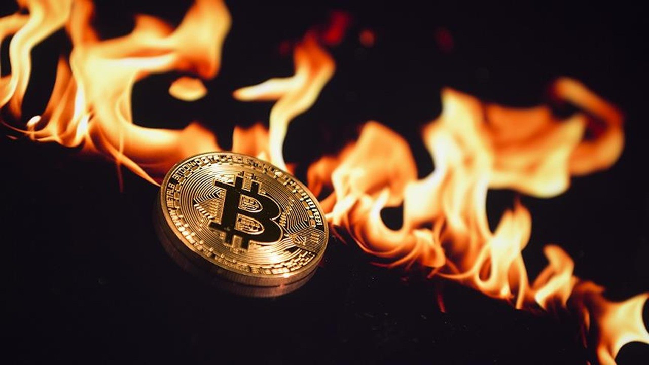 Standard Chartered’dan Bitcoin uyarısı: Satış baskısı sürüyor! Bitcoin'de düşüş devam edecek mi?