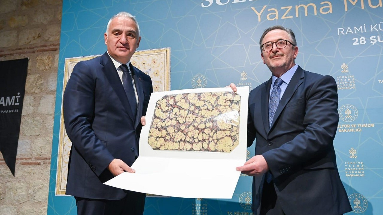 'Sultanların Mushafları' sergisi ziyarete açıldı