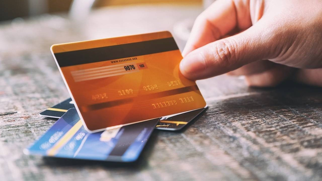 Merkez Bankası kredi kartı faiz oranlarını indirdi