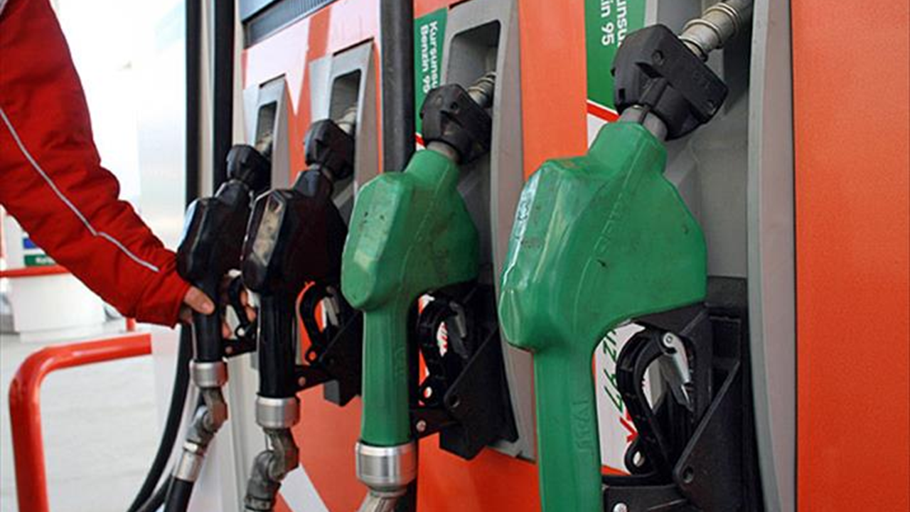 Benzin, motorin ve LPG kaç TL? Benzine zam mı geldi? Benzinin litresi kaç TL? LPG fiyatları ne kadar? (3 Nisan 2025 akaryakıt fiyatları)