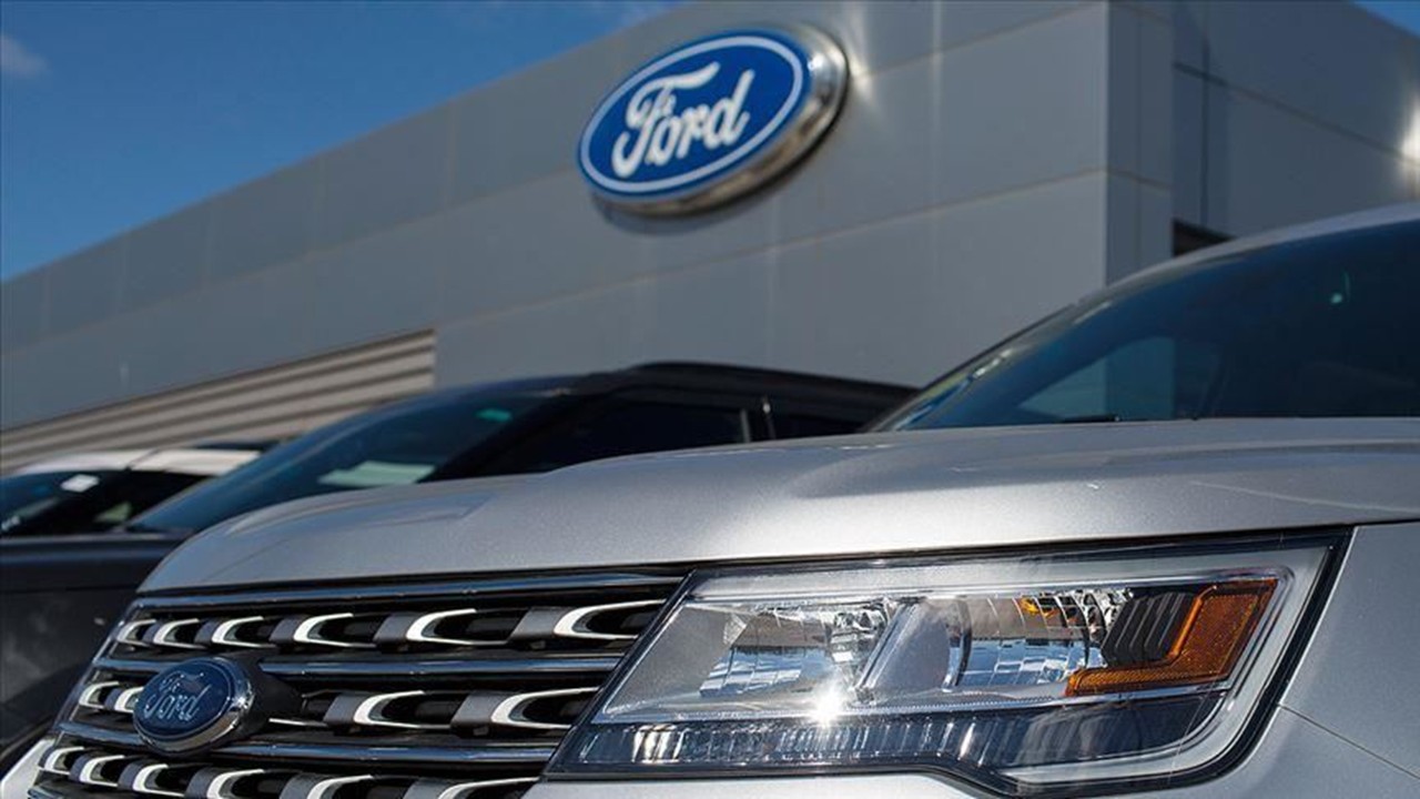 Rakipleri zam yaparken Ford'dan dev indirim! Trump tarifeleri sonrası stok avantajını kullanıyor