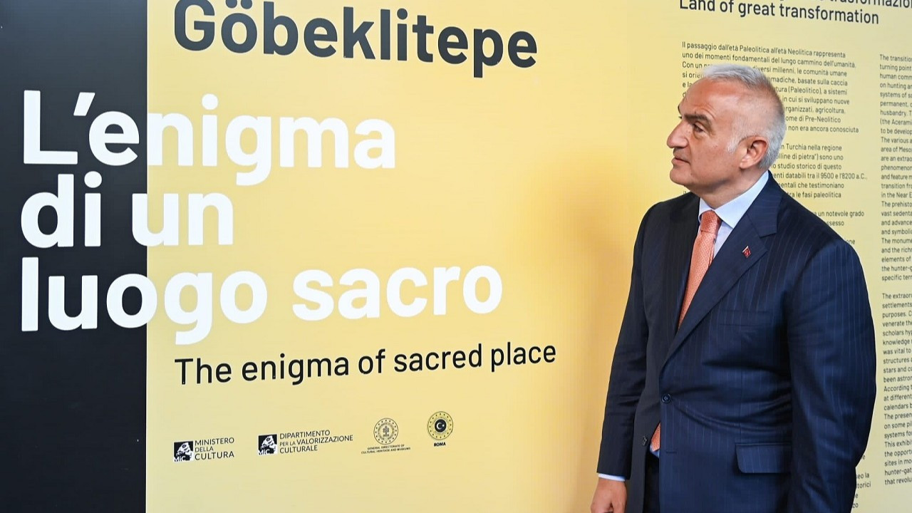 Bakan Ersoy’un katılımıyla dev final! Kolezyumdaki Göbeklitepe sergisi tarihe geçti