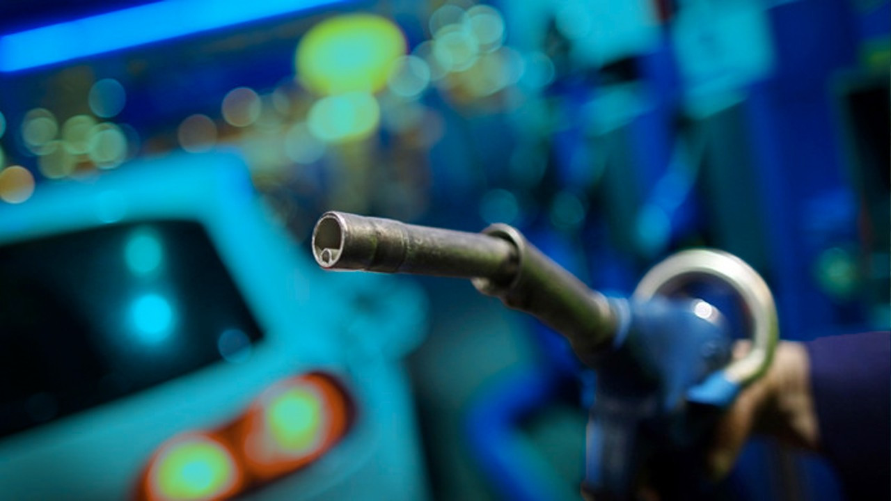 28 Nisan akaryakıt haberleri: Benzin kaç TL? Motorin, mazotun litresi ne kadar? LPG fiyatları kaç TL? Akaryakıta zam-indirim var mı? İstanbul, Ankara, İzmir