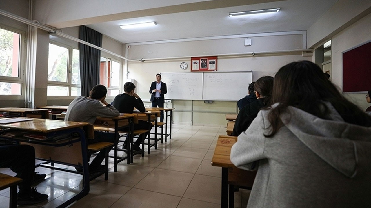 15 bin sözleşmeli öğretmen alımında son gün: Başvurular bugün saat 16.00’da sona eriyor