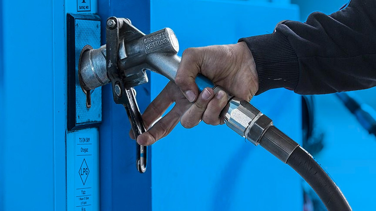 6 Mayıs benzin, motorin, LPG haberleri: LPG'ye ne kadar indirim geldi? LPG fiyatları ne kadar? LPG kaç TL? Otogaza ne kadar indirim geldi? Akaryakıt fiyatları
