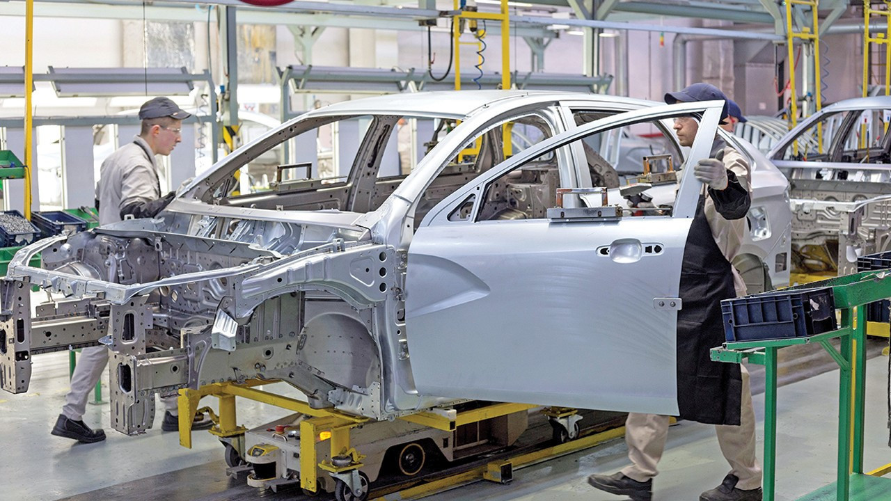 Üretim vites düşürdükçe ithalat gaza basıyor