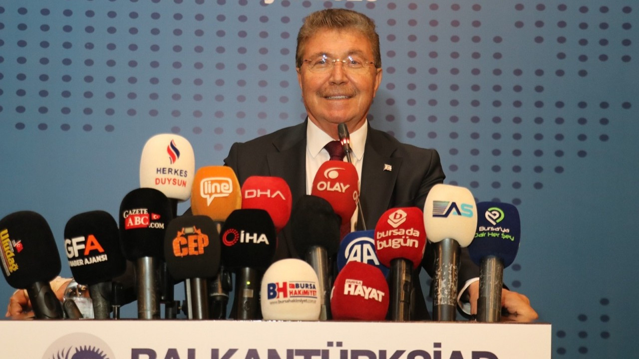 KKTC Başbakanı Ünal Üstel: 'Yatırımlarınızı KKTC’de değerlendirin'
