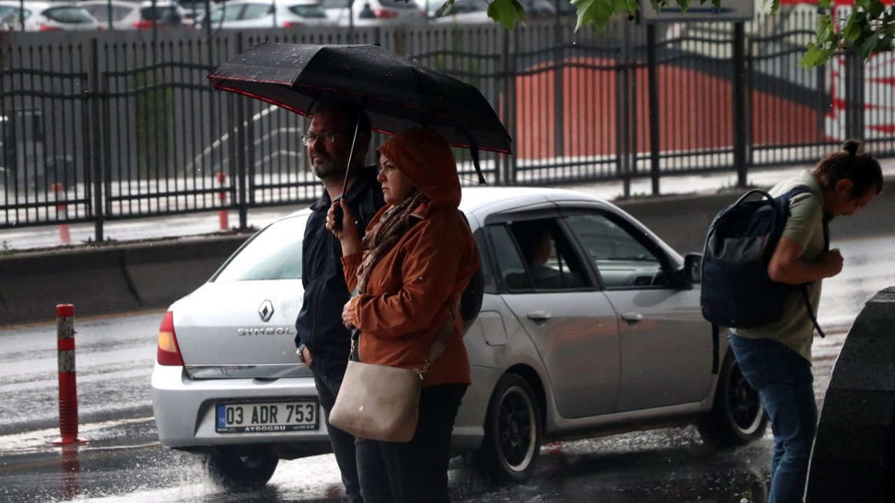 Meteoroloji açıkladı! Gök gürültülü sağanak yağış bekleniyor: 7 il için sarı kodlu uyarı! Bugün hava nasıl olacak? 1 Haziran hava durumu tahmini