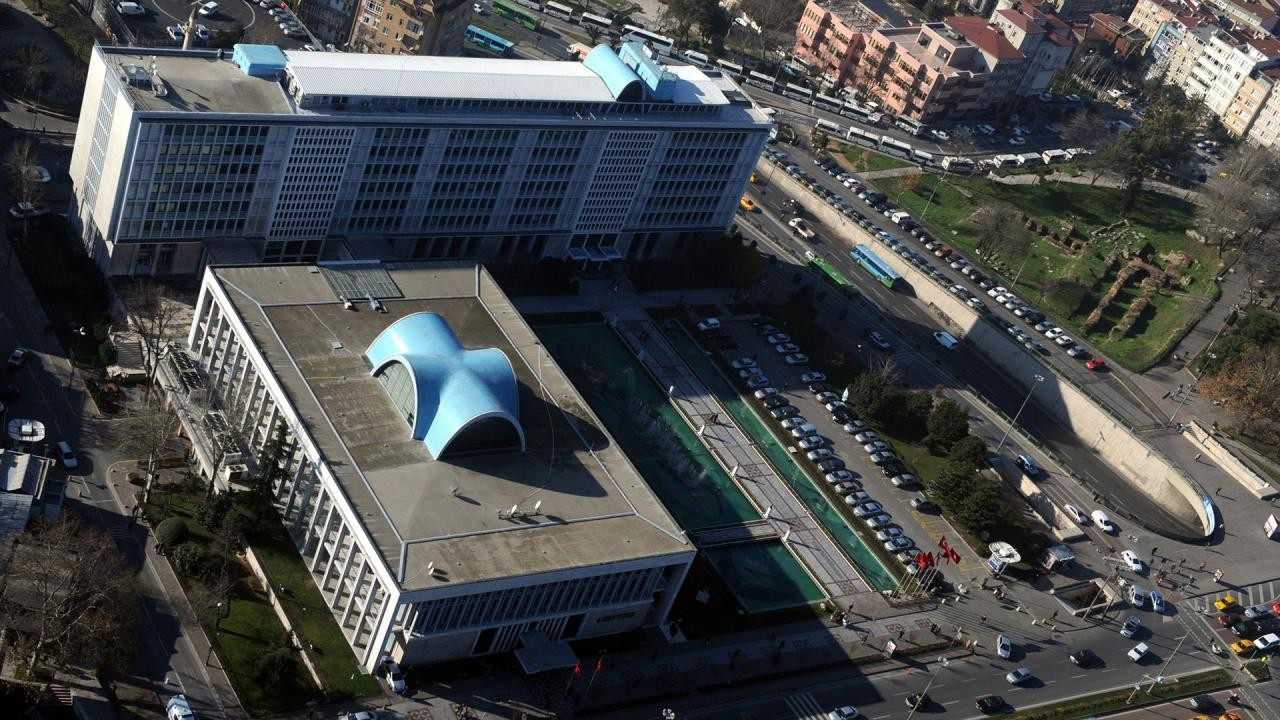 Son dakika: İBB 'reklam ihalesi' soruşturmasında 6 kişi tutuklandı