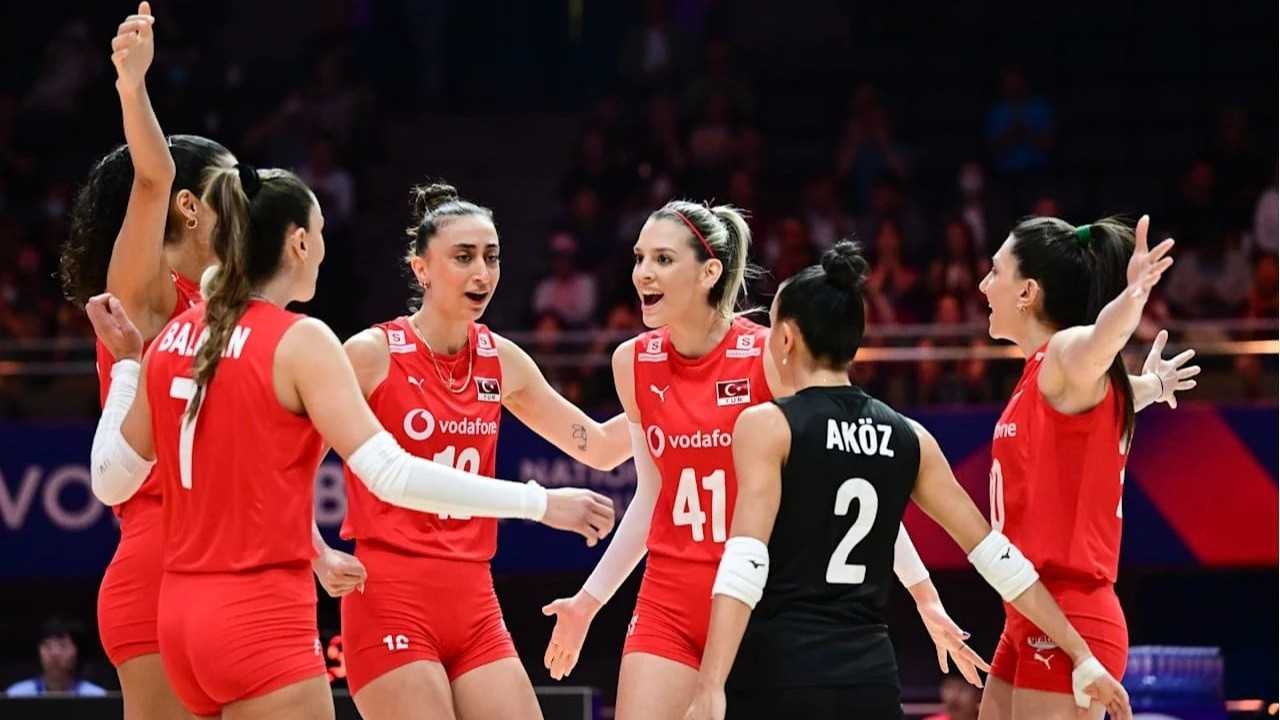 2025 FIVB Kadınlar Milletler Ligi | Filenin Sultanları ikinci maçında Tayland'ı 3-0 yendi!