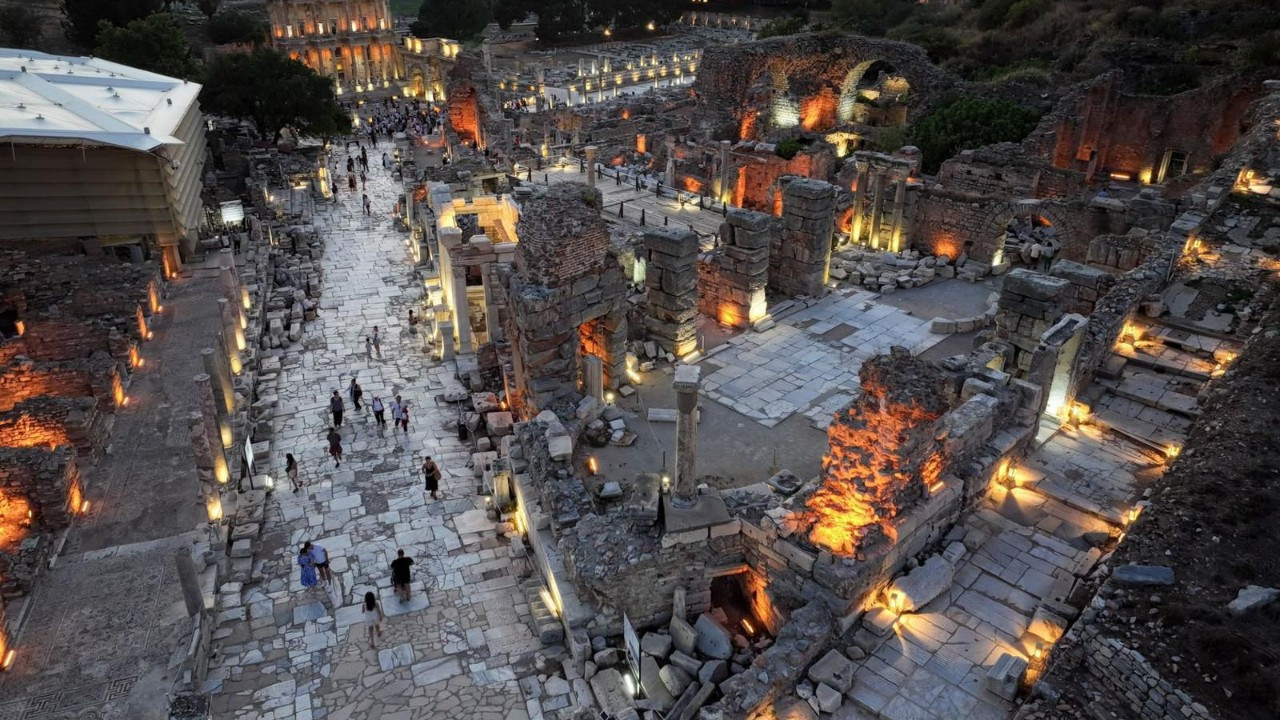 Nisan ayında turizmde yeni rekor: Yabancı ziyaretçi ve doluluk oranı arttı