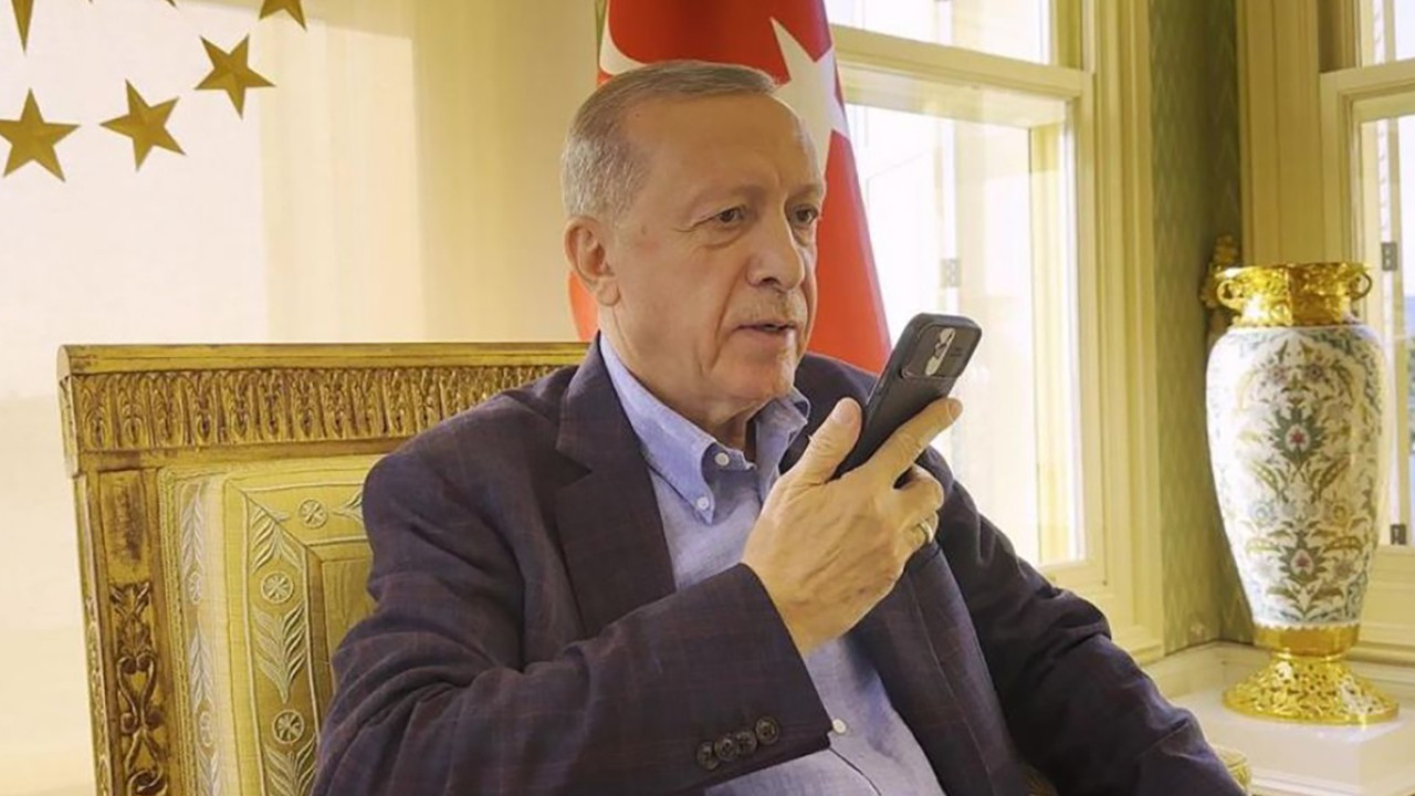 Erdoğan'dan A Milli Futbol Takımı'na tebrik telefonu