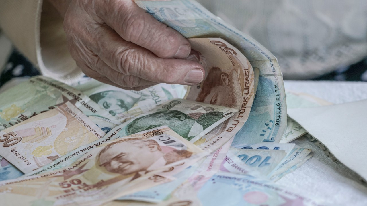 En düşük emekli aylığı ne kadar oldu? En düşük emekli maaşı kaç liraya  yükseltildi? Zam geldi mi? - Dünya Gazetesi