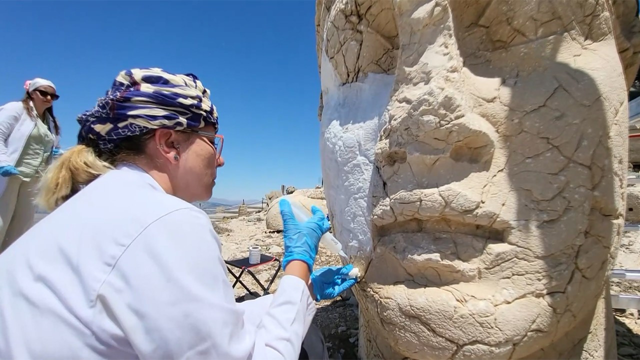 Restorasyon çalışmaları başladı: Nemrut Dağı heykelleri nano kireçle geleceğe hazırlanıyor
