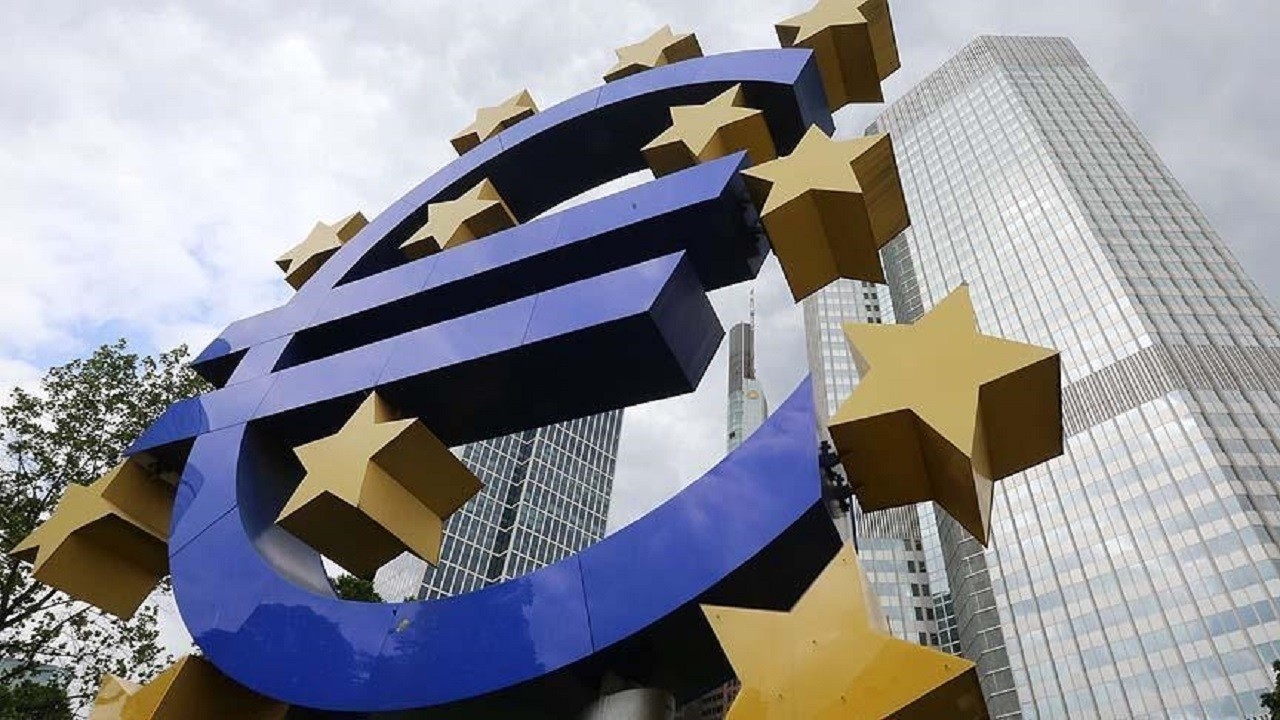 Euro Bölgesi, mayısta 16,2 milyar Euro dış ticaret fazlası verdi Euro Bölgesi, mayısta 16,2 milyar Euro dış ticaret fazlası verdi