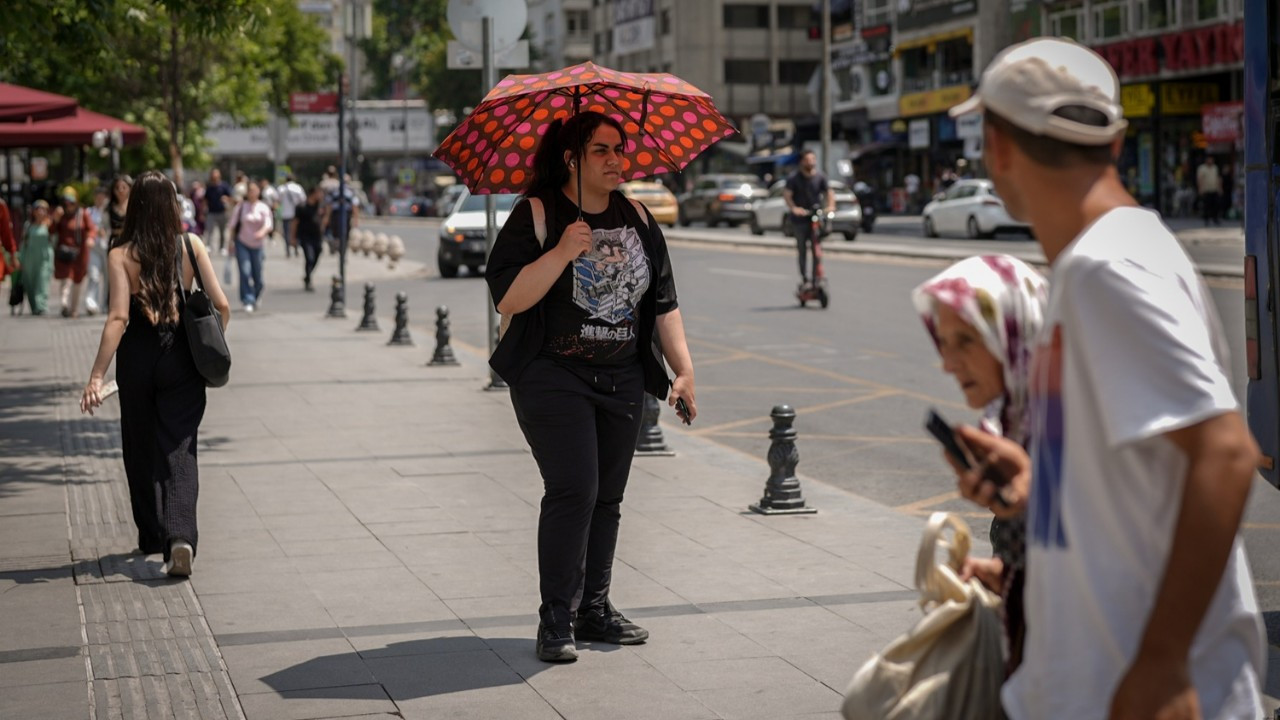 Türkiye bu hafta kavrulacak! Meteoroloji uyardı: Sıcaklıklar normallerin 6-12 derece üzerinde