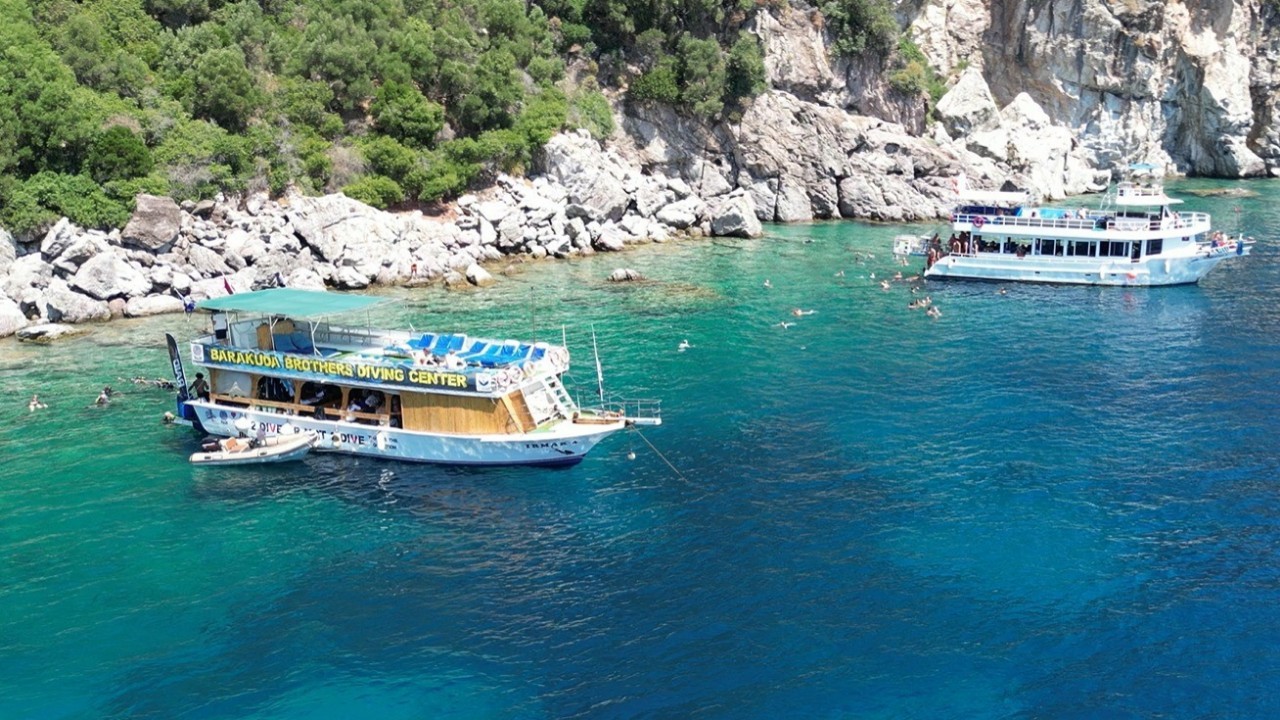 Marmaris’te dalış turizmi yerli turistle canlandı Marmaris’te dalış turizmi yerli turistle canlandı