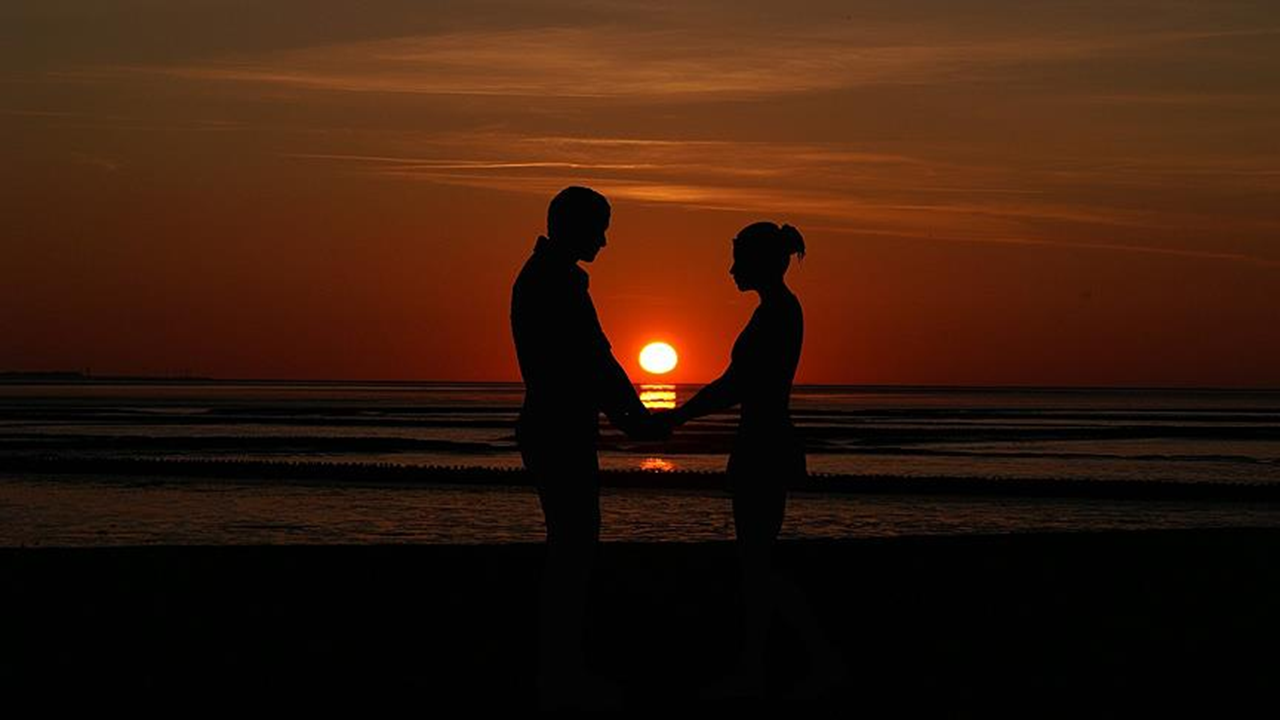 Aşk Avrupa'da da Türkiye'de de cep yakıyor: Romantik randevuda en pahalı ve en ucuz şehirler belli oldu!