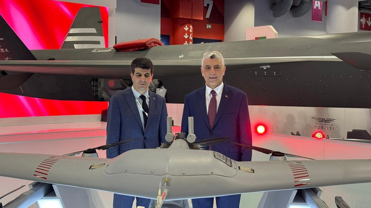 Bakan Bolat açıkladı: ‘Bu yıl savunma sanayi ürünleri ve hizmetleri ihracatında 8 milyar doları geçeceğiz’ Bakan Bolat açıkladı: ‘Bu yıl savunma sanayi ürünleri ve hizmetleri ihracatında 8 milyar doları geçeceğiz’