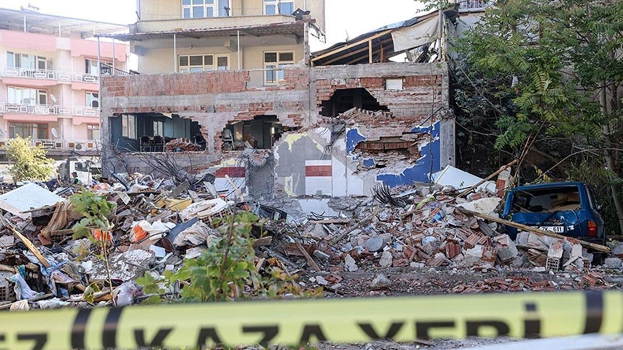 Bakan Kurum, Balıkesir'deki hasarı açıkladı