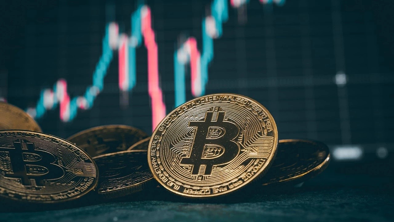 Bitcoin'de düşüş sürüyor: 110 bin dolara dikkat çekiliyor!