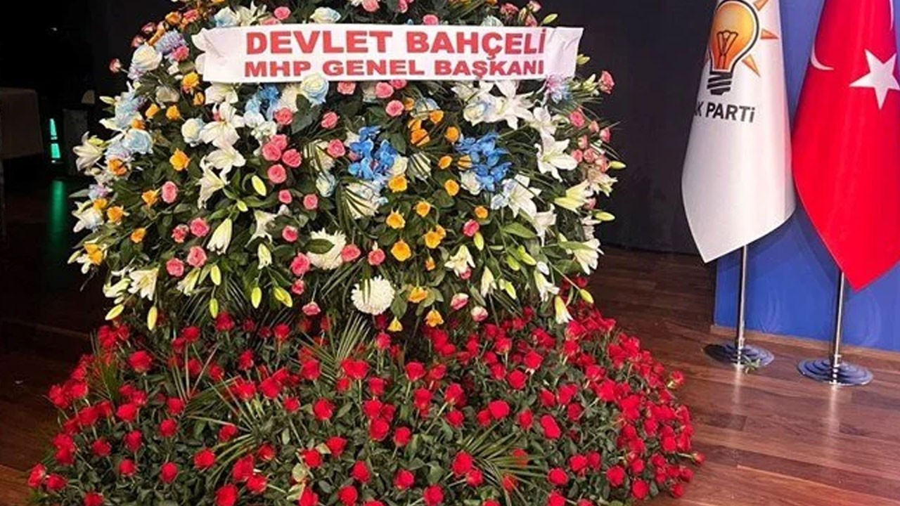 Bahçeli’den AK Parti’nin 24. yılına özel çelenk