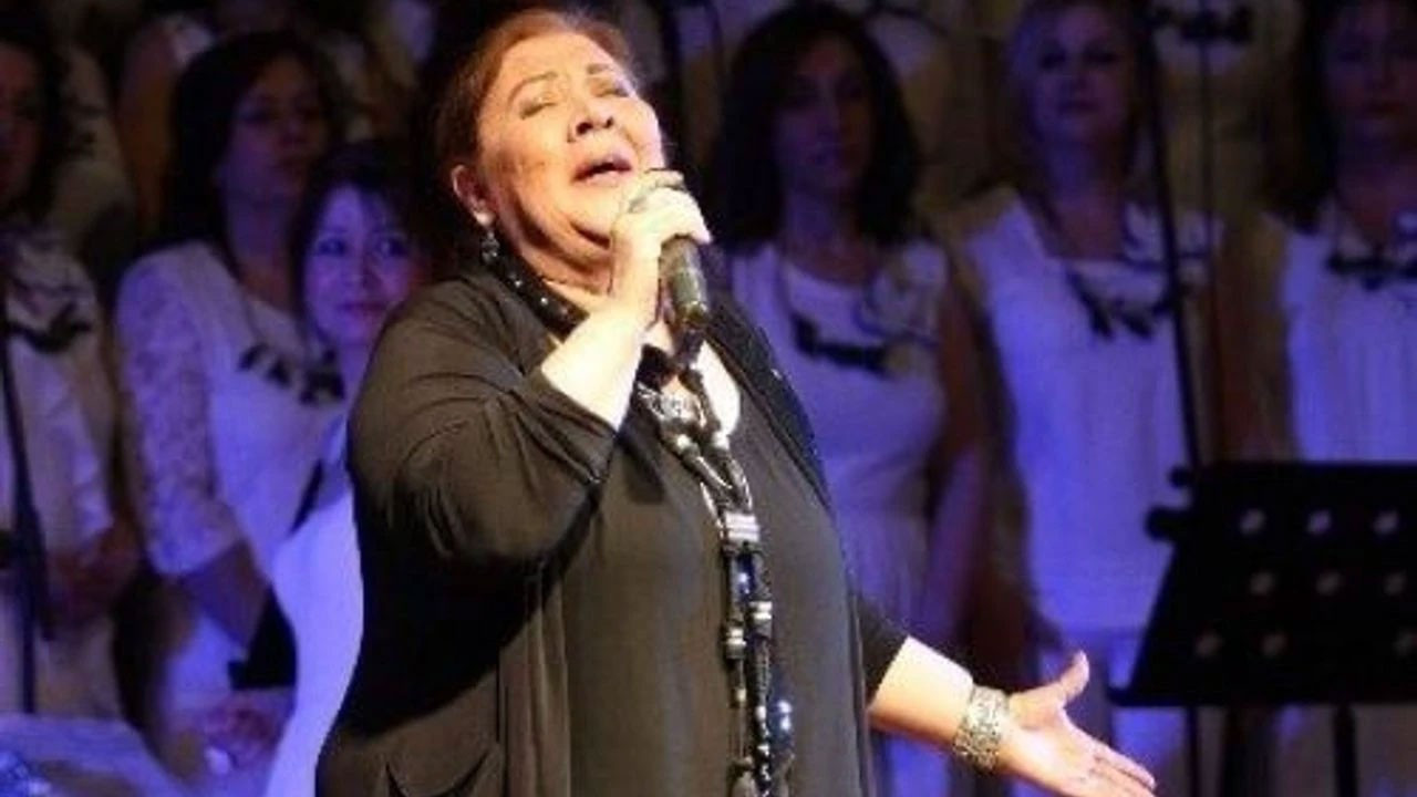 Türk Halk Müziği’nin usta İsmi Banu Kırbağ yaşamını yitirdi