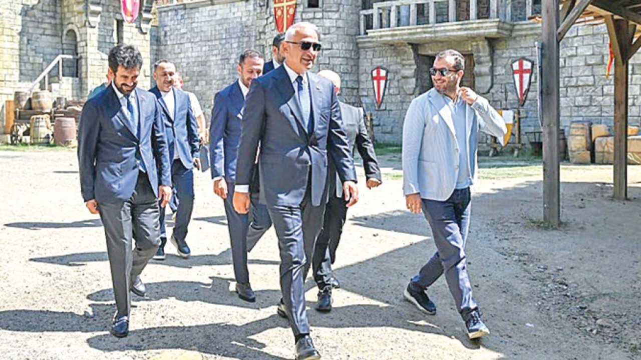 Bakan Ersoy: Türk dizileri, reklamdan daha etkili bir tanıtım aracı oldu Bakan Ersoy: Türk dizileri, reklamdan daha etkili bir tanıtım aracı oldu