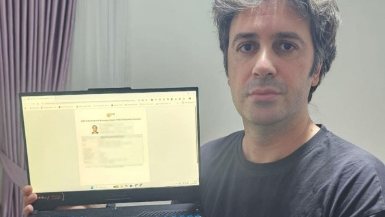 Eksi netle fizik bölümünü kazanmıştı! Prof. Dr. Behçet Yalın Özkara bu kez de yapay zekanın ‘sallama taktiği' ile psikoloji kazandı