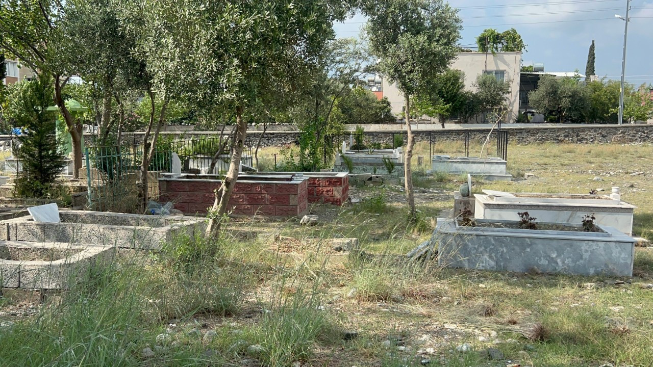 Hatay’da 13 mezara zarar görmüştü: Esrarengiz olayın ardındaki gerçek ortaya çıktı