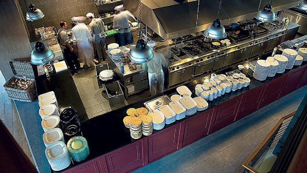 Hayalet mutfaklarda yeni dönem: Tek tıkla toplu yemek siparişi