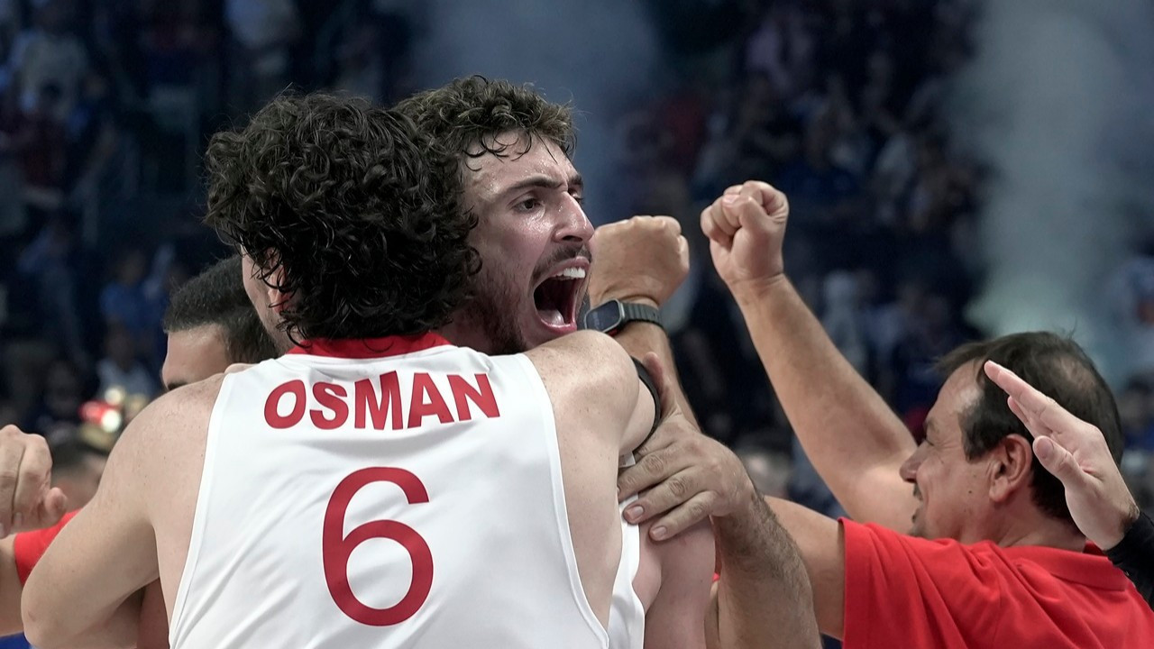 12 Dev Adam çeyrek final için parkeye çıkıyor! Türkiye–İsveç basketbol maçı ne zaman, saat kaçta ve hangi kanalda?