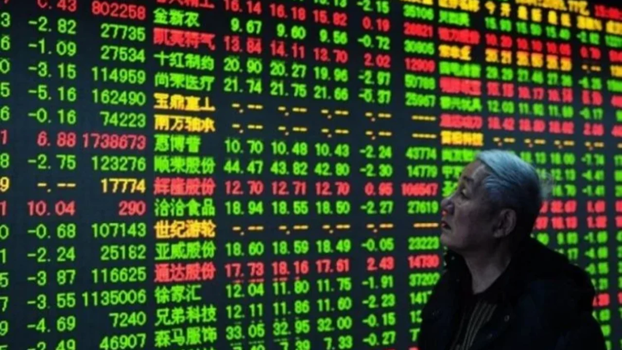 Asya borsaları yükselişte: SoftBank hisseleri fırladı, Nikkei 225 tarihi zirveye çıktı