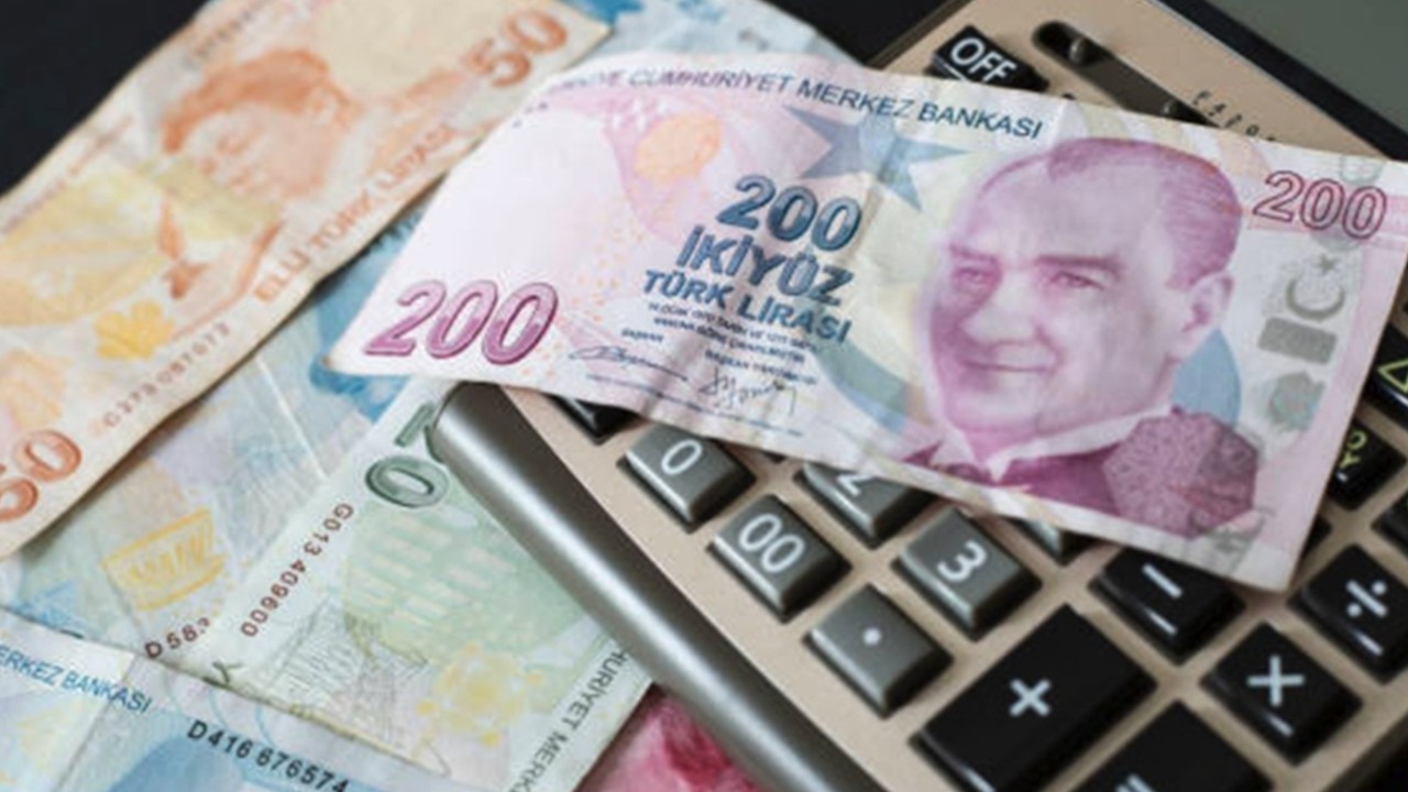 Emekliyi üzen gelişme! Zamlı emekli maaşı hesaplara gecikmeli yatacak - Resim: 1