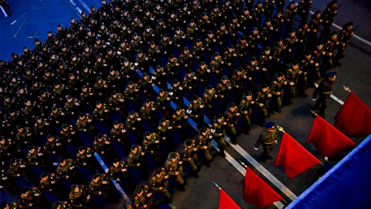 Rusya’da tanklar Kızıl Meydan’da - Resim: 2