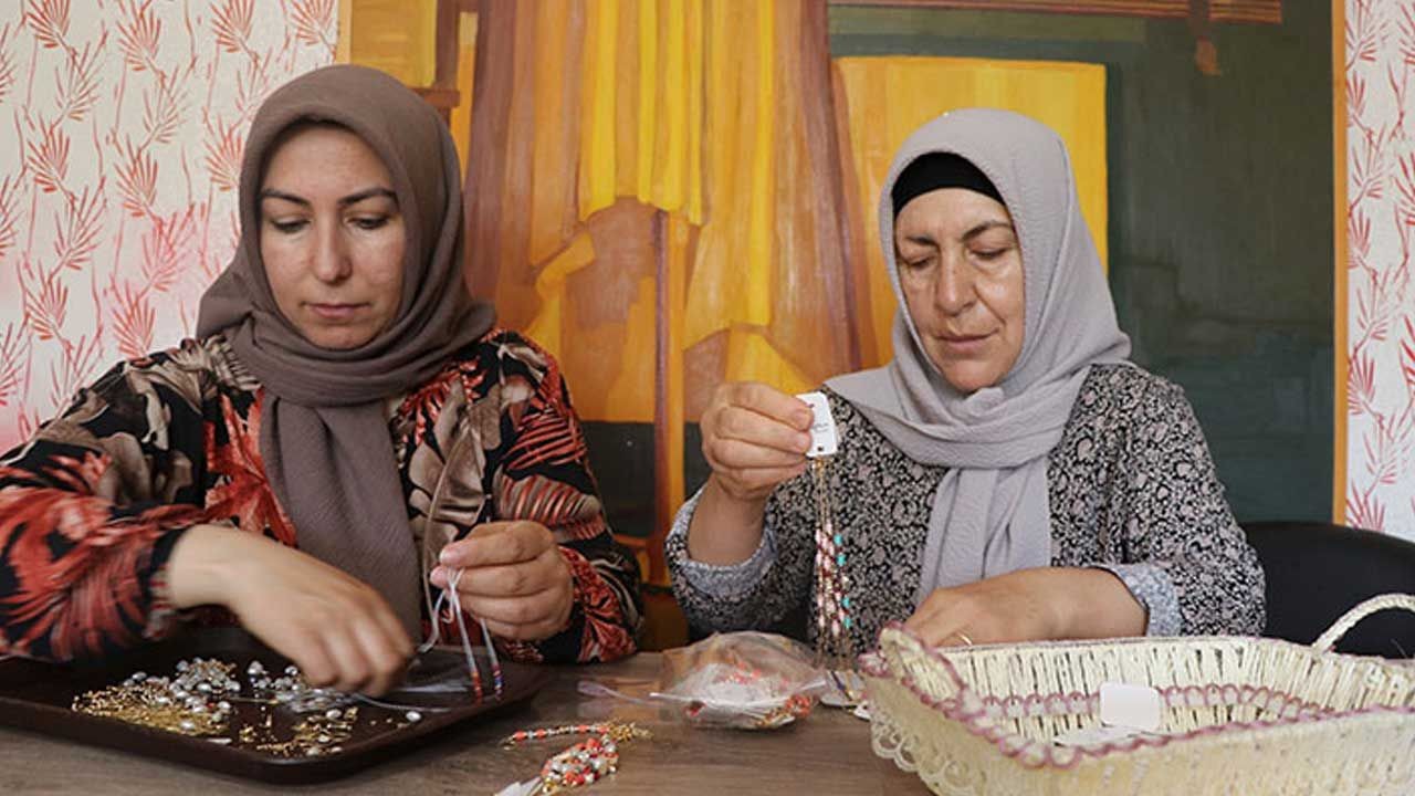 Ev kadınlarına emeklilik mi geliyor? Ev kadınlarına emeklilik ne zaman gelecek? Ev kadınları nasıl emekli olabilir? - Resim: 2