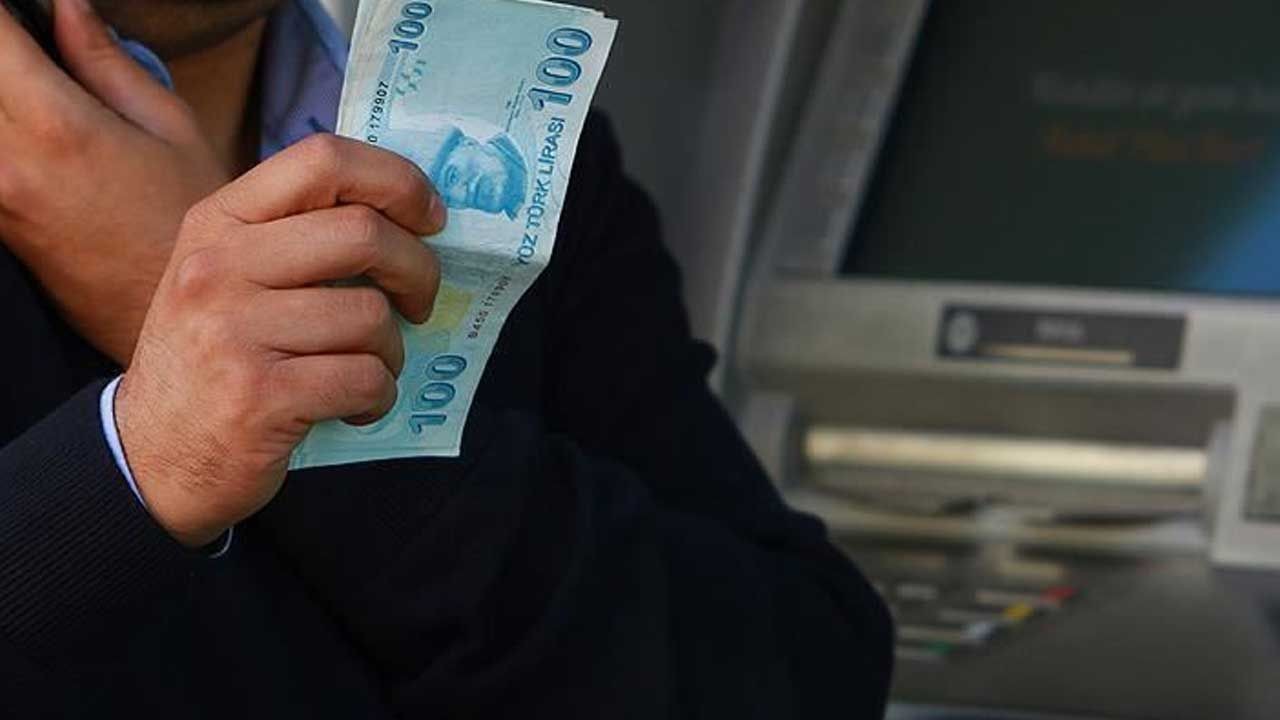 SSK emeklisi bayram ikramiyesi yattı mı? 4/a SSK emekli bayram ikramiyesi günlere göre hangi tarihlerde yatacak? - Resim: 1