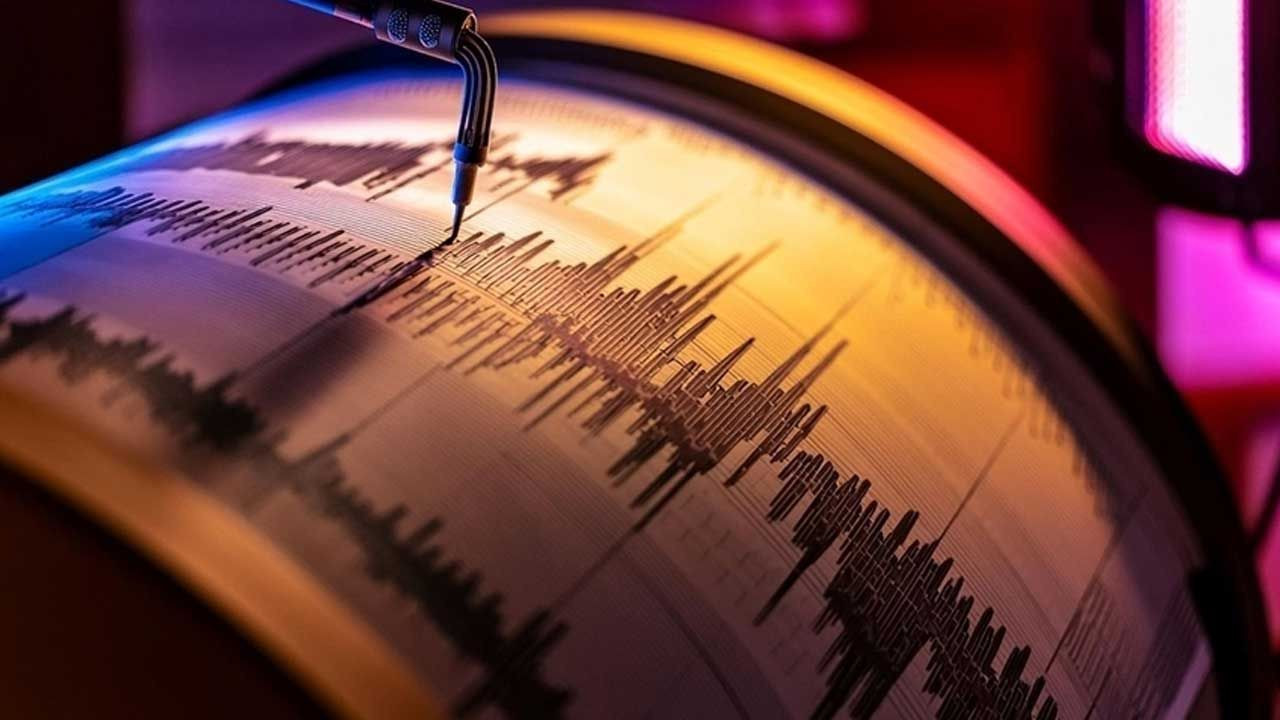 Son depremler 15 Temmuz 2025 listesi: Bugün İstanbul'da deprem mi oldu? Az önce deprem mi oldu? - Resim: 1