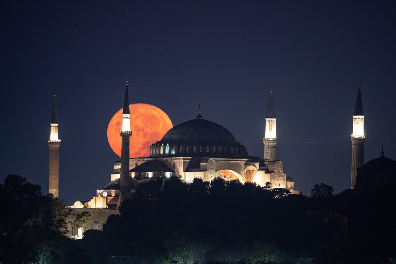 Süper Ay gökyüzünde görsel şölen yarattı - Resim: 5
